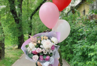 Flower salons "Florio".Delivery of original bouquets in Almaty!